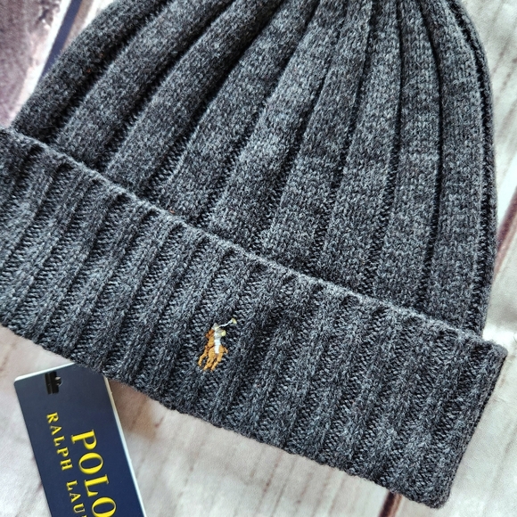 NWT Polo Ralph Lauren Beanie Wool Blend Rib Knit Cuff Pony Logo Dark Grey Unisex - Picture 2 of 5